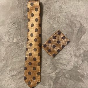 Brand Q tie w/Pocket Square